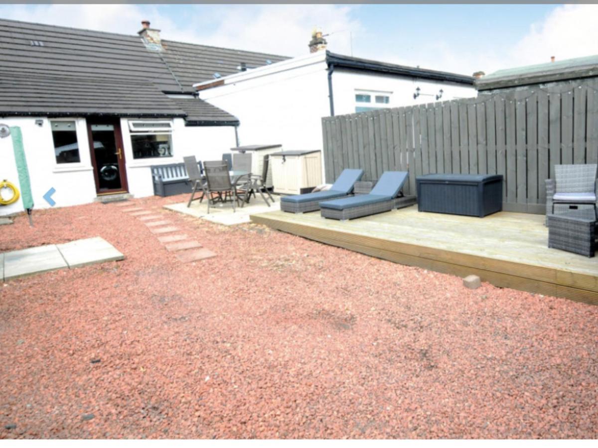 Cheerful One Bedroom Cottage With Parking Space. Glasgow Exteriér fotografie